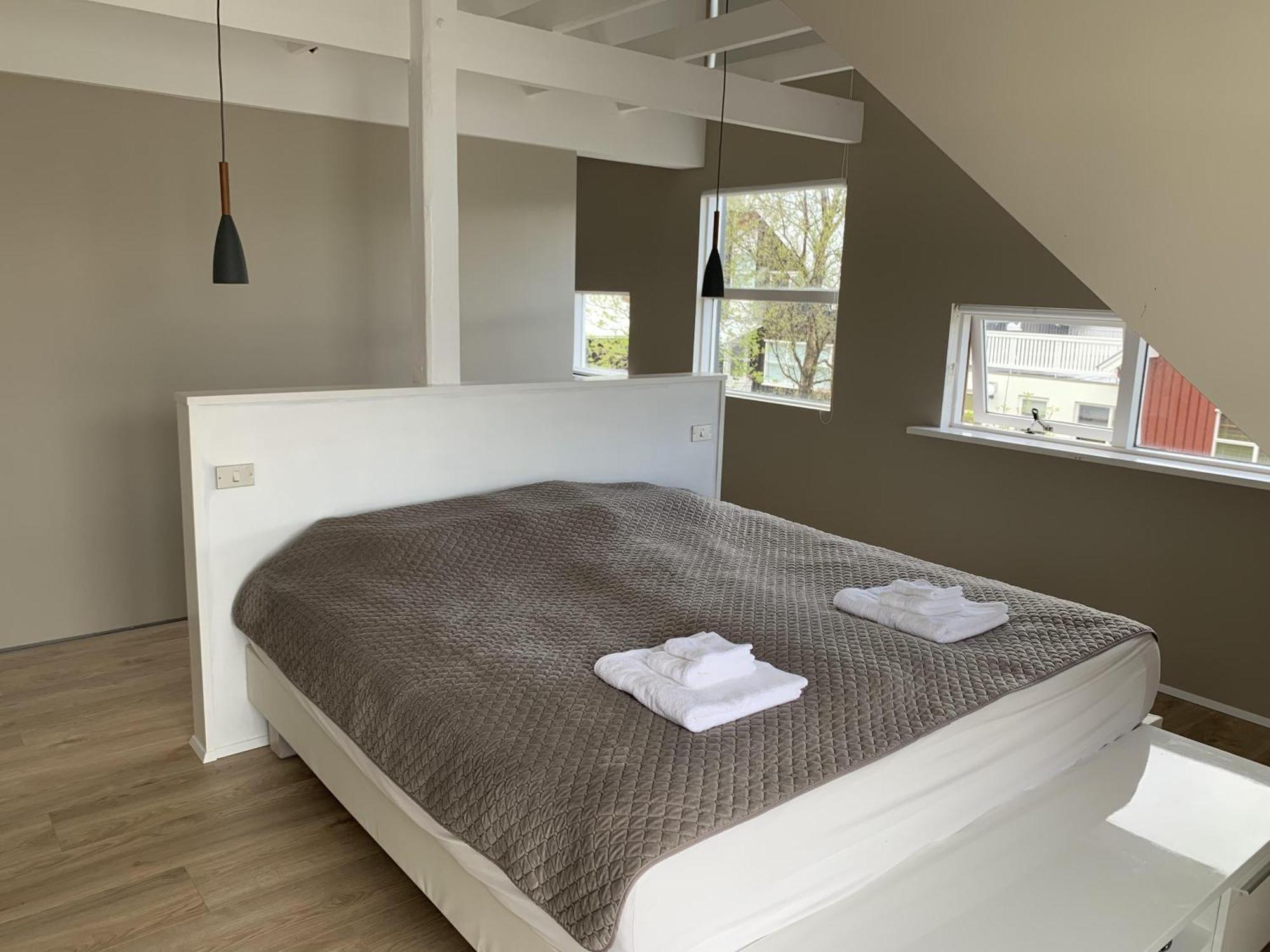 Great 8 Person House Reykjavik Free Use Of Car! Reiquiavique Exterior foto